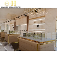 Vitrine murale de luxe pour bijouterie, meuble de magasin verrouillable en verre, présentoir à bijoux personnalisé pour la vente