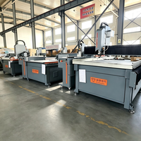 Machine de découpe CNC à 3 axes multifonctionnelle 1325 pour le traitement du bois, du PVC, de l'acrylique, du plexiglas, avec une précision élevée