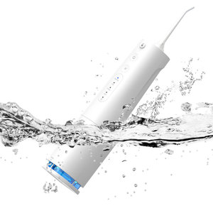 Hydropulseur dentaire portable à piles, étanche IPX7, réservoir de 360 ml, 4 modes, embouts de jet remplaçables pour les dents - Product Image 3