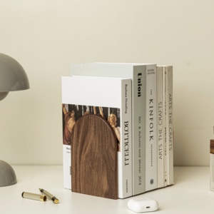 Porte-livres personnalisés en noyer noir américain massif, coins arrondis sécurisés pour les enfants, organisateur de bibliothèque de <span class=keywords><strong>bureau</strong></span>, décoration scandinave pour le <span class=keywords><strong>bureau</strong></span> - Product Image 2