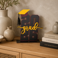 Décorations de remise de diplôme très demandées : ornements en bois, plaques nominatives pour la salle de classe, articles cadeaux pour la fête de remise de diplôme