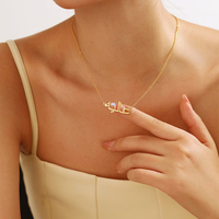 Collier ras du cou en acier inoxydable pour femmes avec nom arabe personnalisé Collier islamique personnalisé avec bijoux en perles Cadeau