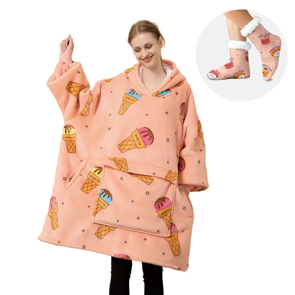 Factory Hot Sell Übergroße Hoodie-Decke mit Socken für Frauen Plus Size Tragbare Decke Hoodie Sherpa Fleece-Socken