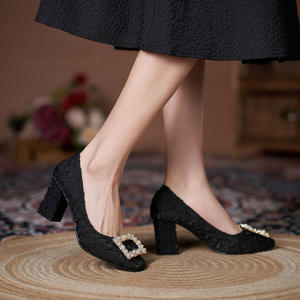 All'ingrosso <span class=keywords><strong>donna</strong></span> con punta quadrata Slip on satinata materiale <span class=keywords><strong>7</strong></span> <span class=keywords><strong>CM</strong></span> tacchi con fibbia in cristallo tacco da ufficio per scarpe da <span class=keywords><strong>donna</strong></span> - Product Image 4