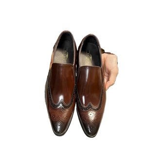 2025 Top Quality Latest Pure Color <b>Pointed</b> Classical Fashion Leather Shoes Wholesale Fashion Men's Dress Shoes Oxfords - Product Image 1