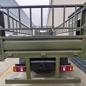Camion SINOTRUK HOWO 4*4 avec une capacité <span class=keywords><strong>de</strong></span> charge nominale <span class=keywords><strong>de</strong></span> 10 tonnes. SINOTRUK HOWO avec une caisse <span class=keywords><strong>de</strong></span> chargement <span class=keywords><strong>de</strong></span> 7,2 mètres <span class=keywords><strong>de</strong></span> long. - Product Image 5