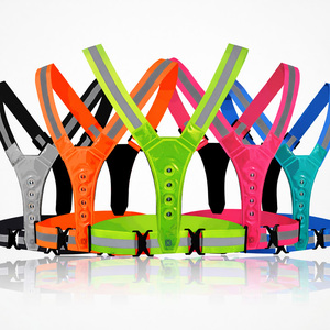 Gilet de sécurité réfléchissant à LED rechargeable par USB <span class=keywords><strong>pour</strong></span> la marche, la course à pied et le cyclisme en extérieur - Product Image 5