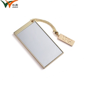 กระเป๋าผ้ากำมะหยี่พร้อมกระจกพกพาเคลือบทอง กระจกมือถือขนาดพกพาพร้อมจี้ห้อย - Product Image 2