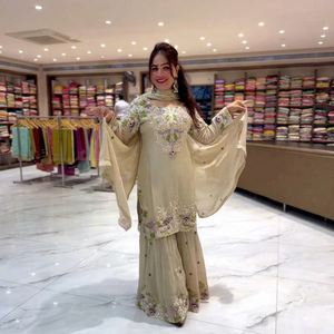 Ensemble Salwar Kameez pour femme en tissu tissé brodé floral beige, longueur genou, manches longues, Ptunibi Sharara Dupatta, tenue de soirée - Product Image 1