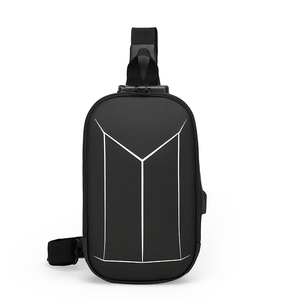 Bolsa Transversal à Prova d'Água com Fechadura por Senha Multifuncional de Moda Atacado Tamanho Grande Bolsa de Peito Masculina Antifurto com Porta USB - Product Image 1