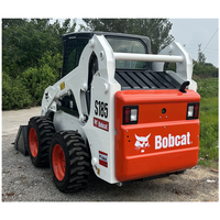 Chargeuse compacte sur pneus Bobcat S185 modèle 2020 avec joystick manuel et équipement multifonctionnel