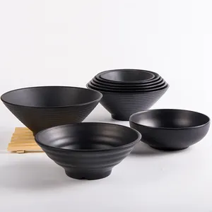 Manufacturer wholesale Unbreakable Cheap Black Noodle soup Bowl set Melamine Ramen bowl for Restaurant with Chopstick and spoon