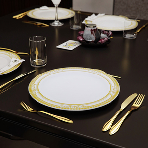 Platos <span class=keywords><strong>de</strong></span> <span class=keywords><strong>cena</strong></span> <span class=keywords><strong>de</strong></span> plástico desechables blancos Borde dorado Forma <span class=keywords><strong>de</strong></span> 7,5-10,25 pulgadas para bodas Fiestas <span class=keywords><strong>de</strong></span> <span class=keywords><strong>Navidad</strong></span> Picnics Grandes <span class=keywords><strong>restaurantes</strong></span> - Product Image 4