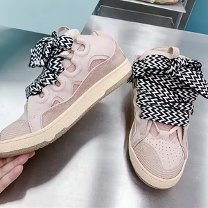 Chaussures de sport en cuir véritable à lacets de marque personnalisée, boîtes d'origine, semelles épaisses, chaussures de basket-ball décontractées pour hommes et femmes - Product Image 4