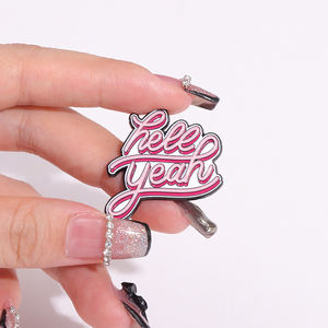 Spilla Smaltata con Citazione Positiva 'Sure Fine Whatever', Distintivo 'Stressed but Blessed', Gioiello Regalo all'Ingrosso - Product Image 4