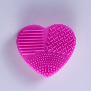Customizable Heart-shaped Silicone Facial Cleaning Brushr Skincare Tools for Facial Cleaning - Product Image 3