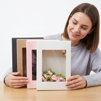 Boîte cadeau pliable en carton - Dossiers avec fenêtre en PVC et doublure en éponge &amp;   Logo personnalisé - Matériaux recyclés