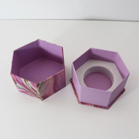 Boîte cadeau hexagonale haut de gamme personnalisée avec fermeture magnétique et poignée |   Emballage de luxe recyclable pour les desserts au miel, les bonbons aux nids d'oiseaux, nouveauté