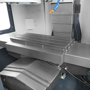 XH7126 西门子立式数控加工中心，带BT40主轴-用于模具和零件制造的高精度铣削设备 - Product Image 3