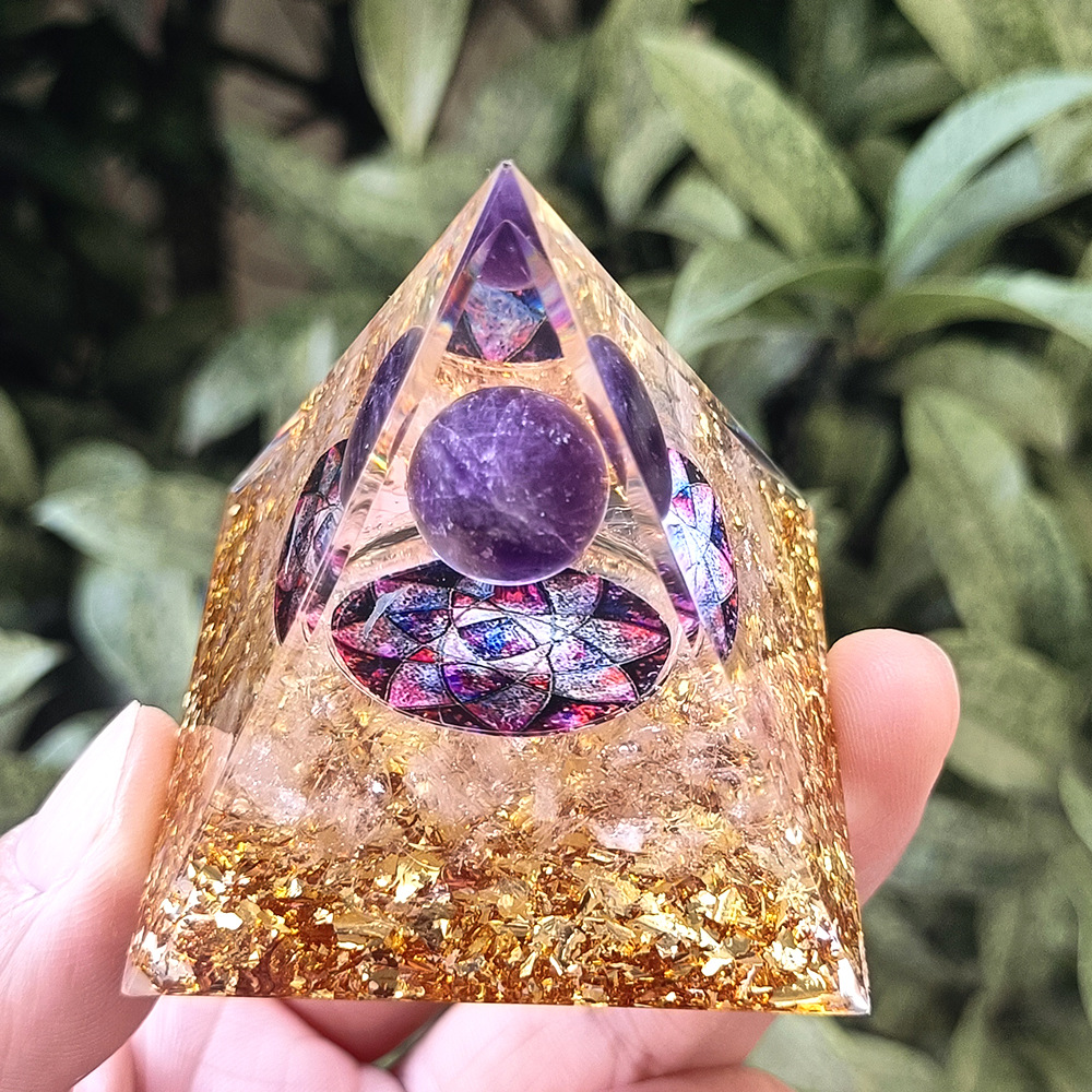 Esfera de amatista, loto de cristal blanco.