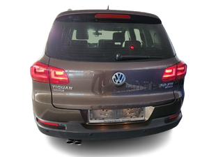 Volkswagen Tiguan SUV Compacto Usado, Autos Nuevos y Usados, Exportador Profesional de Autos, Corea, Gasolina, Diésel, Tracción en las Cuatro Ruedas, Título Limpio, Listo para Entregar - Product Image 6