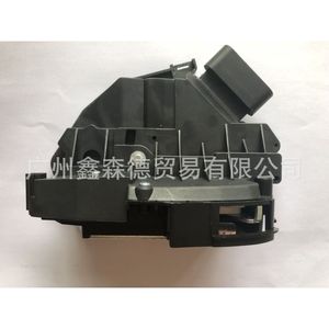 กุ้ยโจว ซินเซนเด ดอร์ล็อค AE8Z-5421813-D BE8Z-5421812-B สำหรับฟอร์ด อะไหล่ซ่อมแซม - Product Image 2