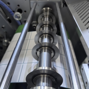 Tự động kiểm soát căng thẳng nhãn cuộn nhãn dán quay chết cắt và xả băng máy - Product Image 5