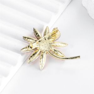 Nuevo Broche de Árbol de Coco de Cristal para <span class=keywords><strong>Mujer</strong></span>, con Perlas y Diamantes de Imitación, Diseño de Hoja y Flor, Estilo Coreano, Accesorio de Lujo Ligero para Abrigo - Product Image 3
