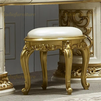 Lit king-size en bois sculpté à la main de luxe avec tables de chevet, couleur or antique, meubles de chambre à coucher