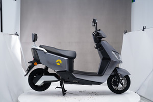 Nouvelle moto 60V 1200W conçue pour les jeunes, version KD économique, charge utile 200 kg, autonomie 80 km - Product Image 6