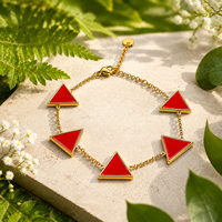 Bracelet ajustable tendance pour femme, avec breloques triangulaires rouges en acier inoxydable, motif Sorority Delta Grec 1913