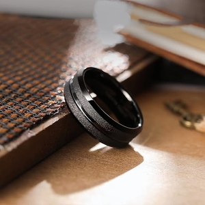 Gioielli di moda prezzo all'ingrosso argento placcato nero semplici <span class=keywords><strong>anelli</strong></span> da uomo in carburo di tungsteno <span class=keywords><strong>anelli</strong></span> per gli uomini fede nuziale - Product Image 3