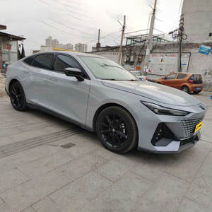 <span class=keywords><strong>Voiture</strong></span> d'occasion Changan UNI-V 1.5T Sport essence 2023, faible kilométrage, en stock, vérifiée, conduite à gauche, berline familiale Changan UNI V - Product Image 2