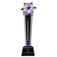 Trophée en cristal de lotus coloré haut de gamme et créatif, sur mesure pour les récompenses annuelles des bénévoles d'entreprise pour la lutte contre la pandémie