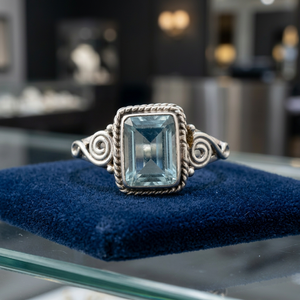 Anillo de Topacio azul para hombre y mujer, diseño de piedra natural, ajuste de bisel, venta al por mayor - Product Image 1
