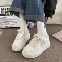 Chaussures blanches à semelle épaisse pour filles, nouvelle mode printemps, chaussures de skate à bout rond, chaussures de sport décontractées