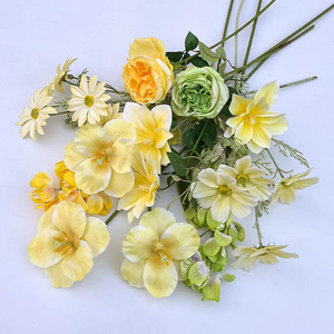 Stelo di Orchidea Artificiale Gialla in Seta per Bouquet da Matrimonio, Design Personalizzato, Fornitura di Fabbrica per Eventi - Product Image 1