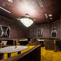 Mobilier de restaurant moderne en bois et cuir, banquette de salon, table et chaise pour café commercial, idéal pour projets hôteliers