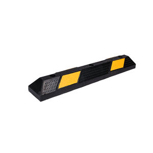 Fabriek Groothandel Heavy Duty Rubber Block Road Wiel Stop Stoppers Parking Curry Voor Auto Truck Oprit - Product Image 1