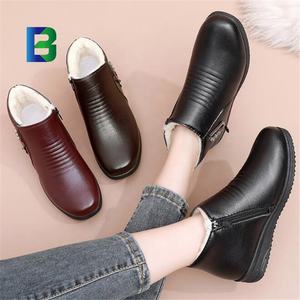 Mode femmes garder au chaud chaussures d'hiver confortables hiver <span class=keywords><strong>neige</strong></span> courte fourrure PU cuir <span class=keywords><strong>bottes</strong></span> <span class=keywords><strong>de</strong></span> <span class=keywords><strong>neige</strong></span> pour les femmes - Product Image 6