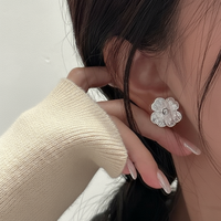 Desain Retro 925 perak murni perhiasan halus musim panas minimalis bunga kancing anting untuk wanita gaya antik perhiasan tindik