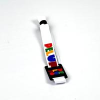 Ensemble de cartes RFID en bois écologiques et de bracelets tissés pour l'image de marque d'événements naturels, accès sans contact et programmes promotionnels PVC