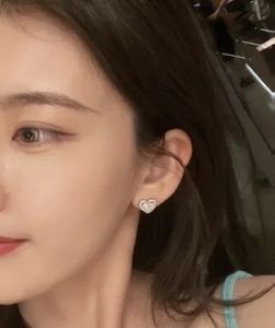 Pendientes Huggie de Oro Blanco PT950 Xinfly con Diamantes Cultivados en Laboratorio en Forma de Corazón, para Boda o Regalo, Talla Infantil - Product Image 3