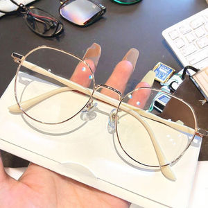 نظارات قراءة معدنية جديدة بنصف إطار مضادة للضوء الأزرق وغير موصوفة طبية عصرية بنمط هندسي شكل وجه ماسي - Product Image 4