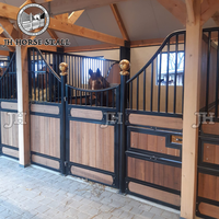 Équipement équin européen Panneaux d'écurie pour chevaux en bambou galvanisé permanent Boîtes pour chevaux