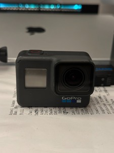 Cámara Deportiva Mini GoPro <span class=keywords><strong>Hero</strong></span> <span class=keywords><strong>6</strong></span> Negra, Lista para Enviar, Sensor CMOS de 12MP, Resistente al Agua, WiFi, 4K, Gran Angular de 150° - Product Image 2