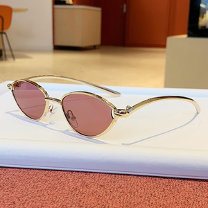 Stylish Cat Eye Sunglasses Gold Metal Frame UV400 Women's Fashion <b>Eyewear</b> - Product Image 4
