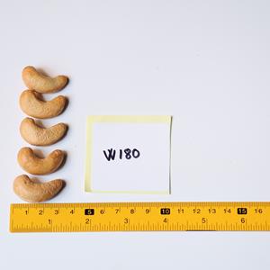 Noix de cajou grillées premium du Vietnam W180, 250g, emballage transparent avec fermeture éclair, certifiées ISO, saveur beurrée et salée, fabriquées en usine - Product Image 4