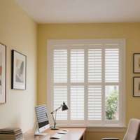 Fabricant expérimenté de volets extérieurs en PVC imitation bois, isolés, insonorisés, à économie d'énergie, horizontaux, pour fenêtres.