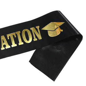 สายสะพายผ้าซาตินพร้อมตัวอักษรฟอยล์สีทองสำหรับแสดงความยินดีกับบัณฑิตชั้นปี 2026 เหมาะสำหรับบัณฑิตปริญญาตรีและปริญญาโท - Product Image 5